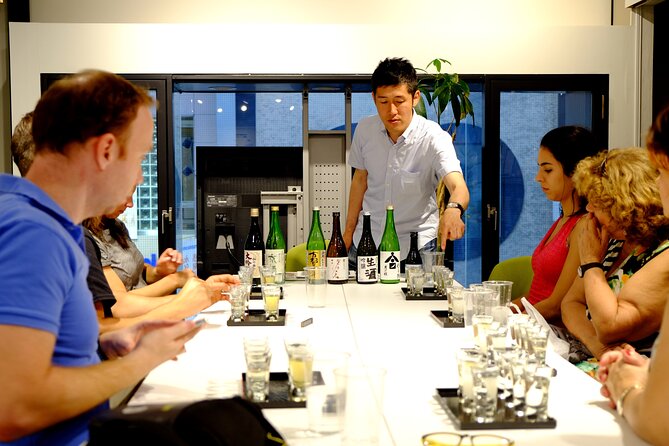 1.5-Hour Kyoto Insider Sake Experience with 7 Tastings & Pairings - The tasting room experience: pacing, snacks, and small-group comfort