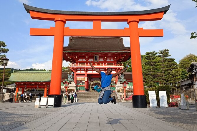 Full-Day Sightseeing to Kyoto Highlights - Kinkaku-ji Golden Pavilion: iconic temple, clear context, extra fee
