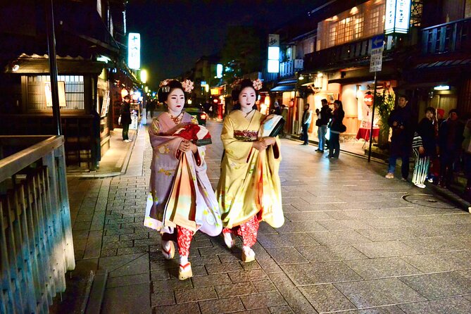 Gion Walking Tour by Night - Where the Tour Takes You: Gion’s Lanes by the Shirakawa River