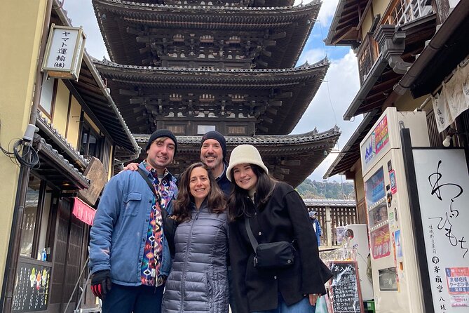Half-Day Private Walking Tour in Kyoto - Sannenzaka and Ninenzaka: short walking time, high payoff for snacks