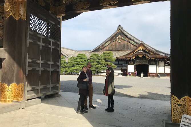 Half-Day Private Walking Tour in Kyoto - Pontocho pass: using daylight to plan your night return