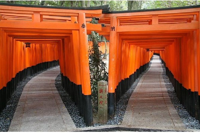 Kyoto 1 Day Tour from Kyoto - Stop 4: Fushimi Inari-taisha and the red torii tunnel