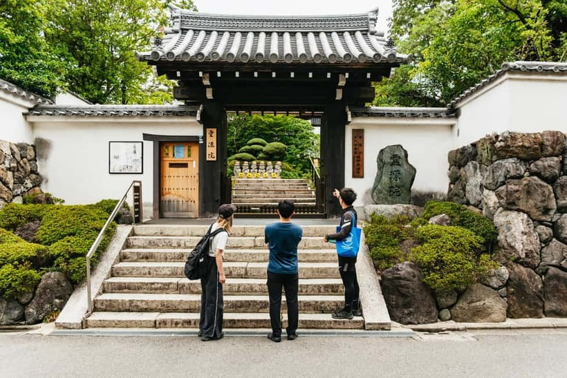 Kyoto: 3-Hour Fushimi Inari Shrine Hidden Hiking Tour - Hidden bamboo groves and small altars along quieter routes