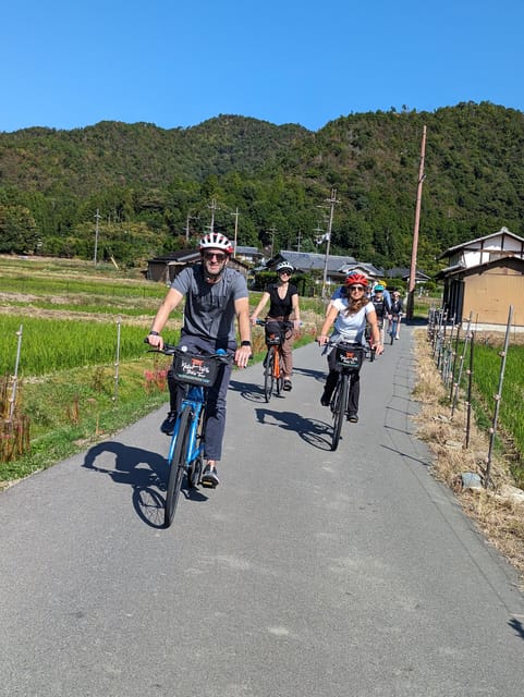 Kyoto: Arashiyama Bamboo Forest Morning Tour by Bike - Bamboo Forest First: Seeing the Arashiyama Icon Without the Crush