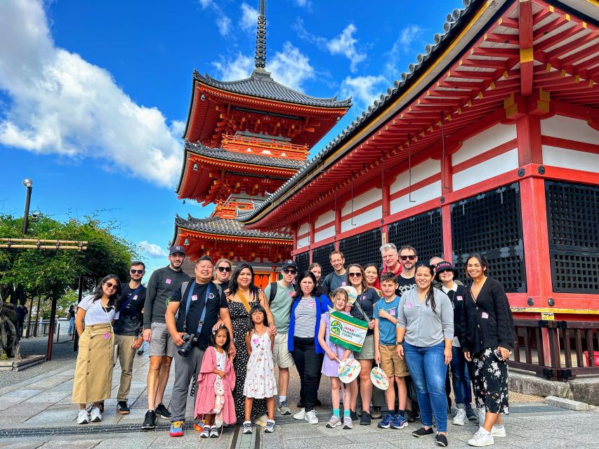 Kyoto: Fushimi Inari, Kinkakuji, Bamboo Grove 1 Day Bus Tour - Sanjusangen-do: 35 columns and 1,001 Kannon statues in one long hall