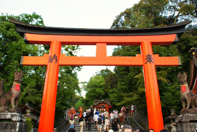 Kyoto: Fushimi Inari Shrine Walking Tour - Evening timing at 6:00 pm: calmer energy for a busy icon