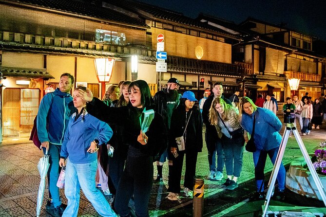 Kyoto Gion: 2-Hour Geisha Culture & History Walking Tour - Gion Shirakawa: Edo-period townhouses and the quieter side of Gion