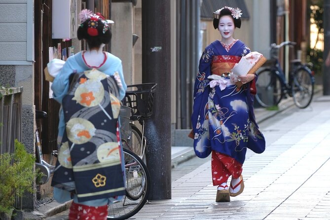 Kyoto Gion: 2-Hour Geisha Culture & History Walking Tour - Starting point and what to expect from the walk