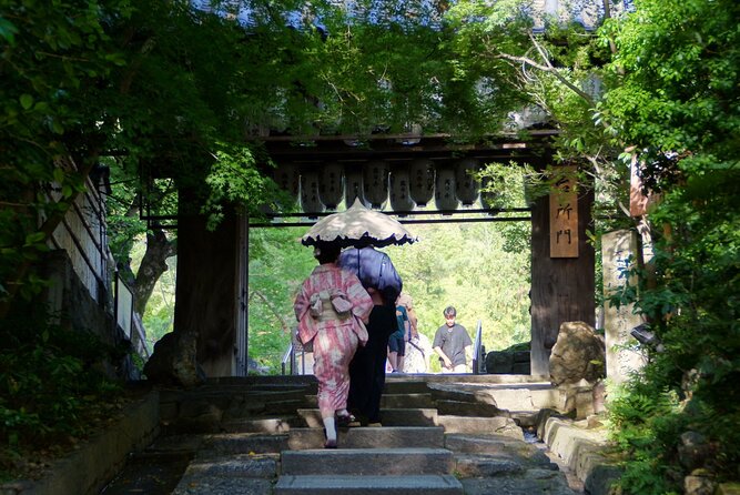 Kyoto: Gion and Geisha District Walking Tour - Geisha and samurai stories: what you’ll take away