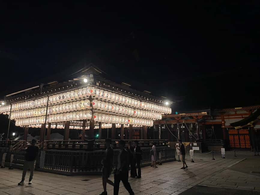 Kyoto: Gion & Geisha District Night Time Walking Tour - How the pace works across the full 2 hours