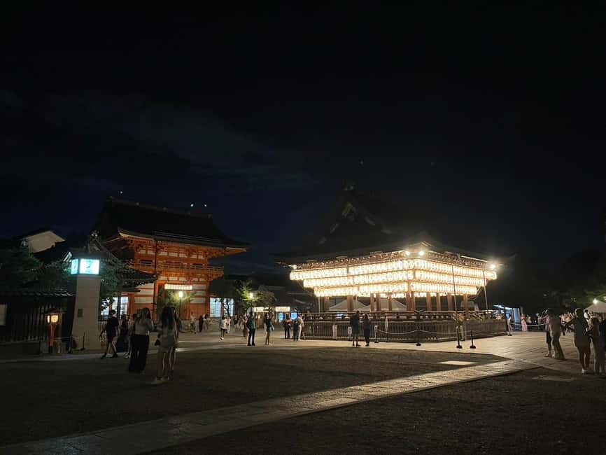 Kyoto: Gion & Geisha District Night Time Walking Tour - Why Gion’s night streets feel different than daytime