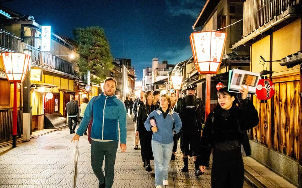 Kyoto: Gion Hidden Gems & Geisha Culture Tour - Where You Start at Macdonald Shijo Ohashi (and why it matters)