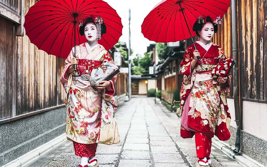 Kyoto: Gion Hidden Gems & Geisha Culture Tour - Tatsumi-jinja Shrine: seeing Kyoto’s age in person