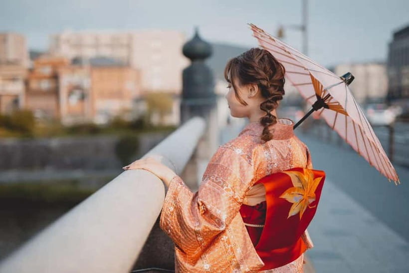 Kyoto Gion Kiyomizudera Kimono Yukata Hairstyle | Photoshoot - Optional Makeup: Where You Need to Choose the Branch