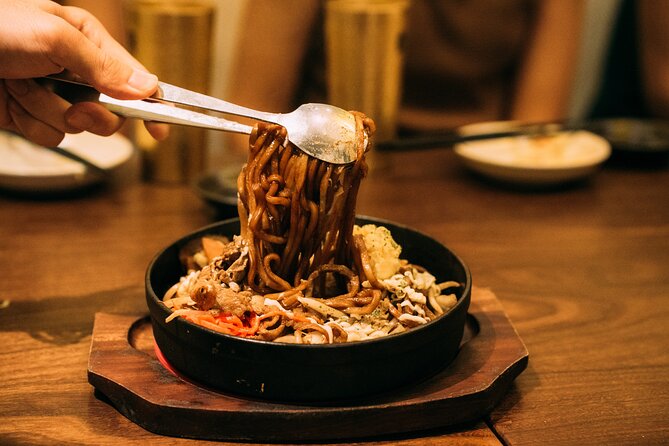 Kyoto: Gion Local Food Tour (Taste 15 Dishes) - Gion at Night: Stories, Short Walks, and Cultural Context