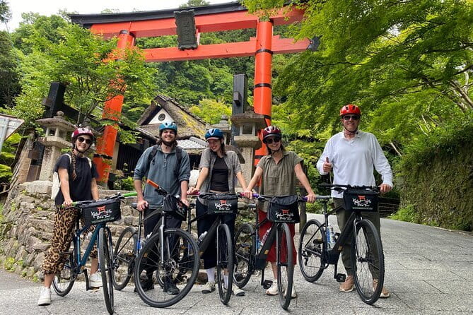 Kyoto: Gion & Pontocho Food Tour with 13 Dishes - Yasaka Shrine at Night: Geisha Culture Without the Confusion
