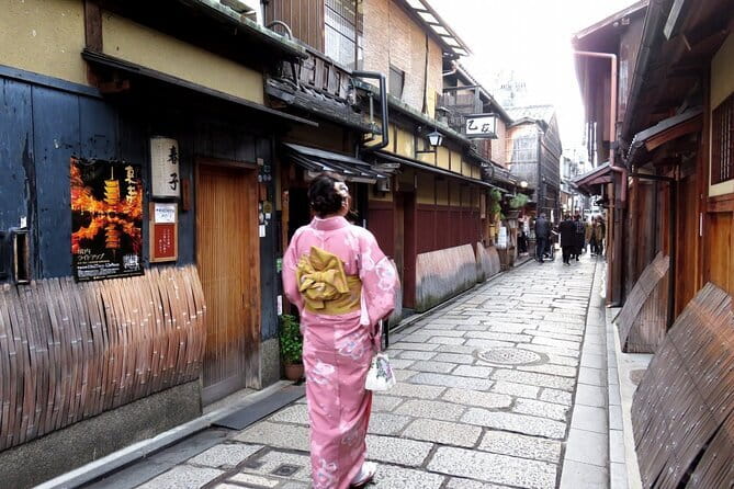 Kyoto: Gion & Pontocho Food Tour with 13 Dishes - Gion Street Food Bites: Quick Hits, Real Choices