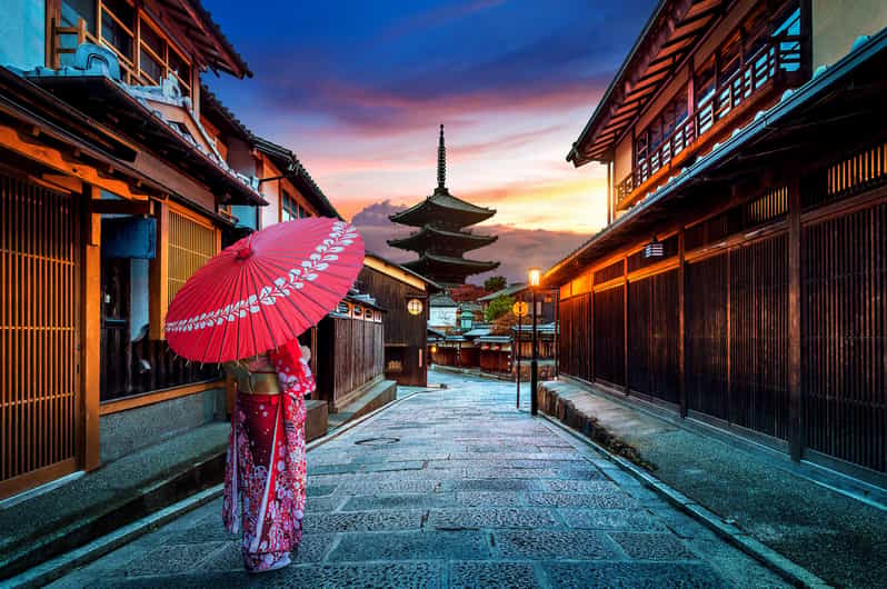 Kyoto: Gion Sunset Walking Tour with Local Guide - Key takeaways before you go