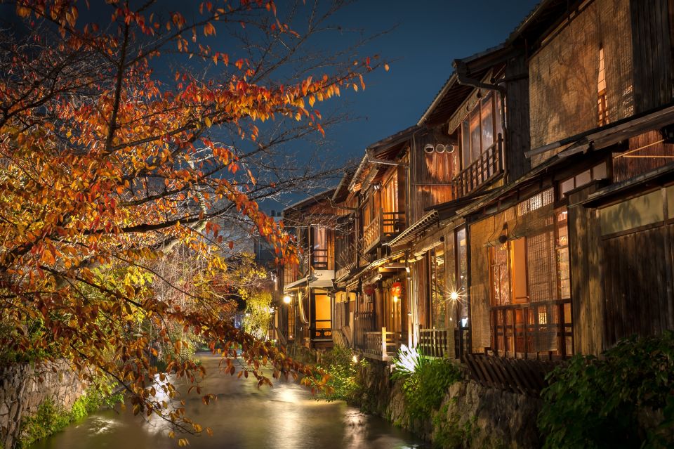 Kyoto: Gion Sunset Walking Tour with Local Guide - The local snack stop: a small pause that actually improves the tour