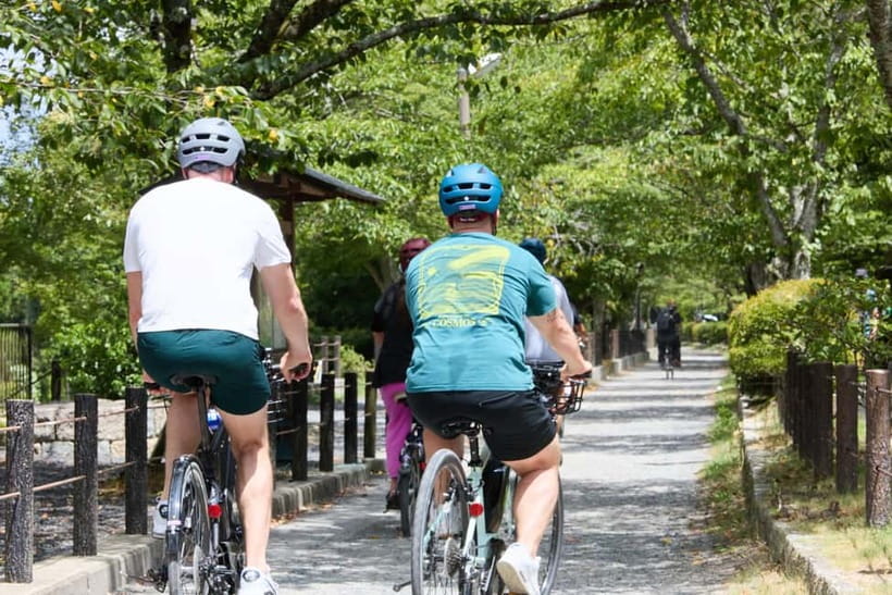 Kyoto: Hidden Gems E-Bike Tour Through Backstreets & Temples - Why This Kyoto E-Bike Route Works So Well
