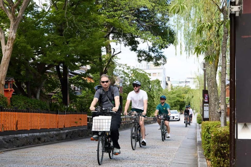 Kyoto: Hidden Gems E-Bike Tour Through Backstreets & Temples - Gion for 20 Minutes: Set the Tone Without Overdoing It