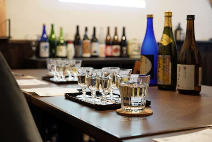 Kyoto: Insider Sake Experience with 7 Tastings and Snacks - Hot vs Cold, Sushi Pairings, and How to Order Like You Know What’s Going On