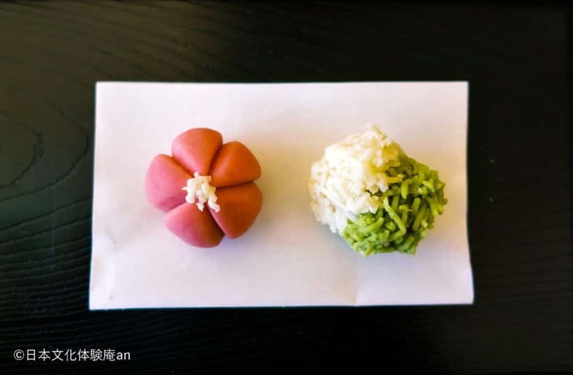 Kyoto: Japanese Traditional Sweets Making and Tea Ceremony - Language, Group Size, and Room Setup: What Can Affect Your Comfort