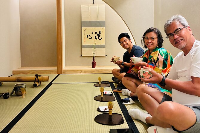 Kyoto: Newly Opened Tea Ceremony - Sanjo Chasuian - Seasonal sweets from Kyoto: the taste break that still fits the ritual