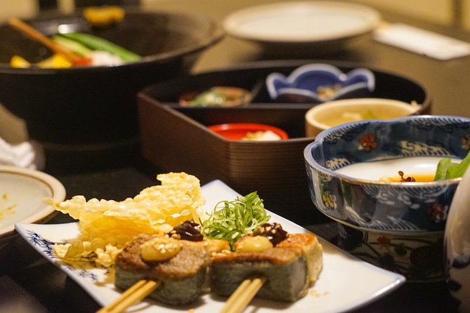 Kyoto Night Foodie Tour in Gion (9+ dishes + 6 Sake tastings) - Why this 3.5-hour Gion night works (especially if you hate guessing)