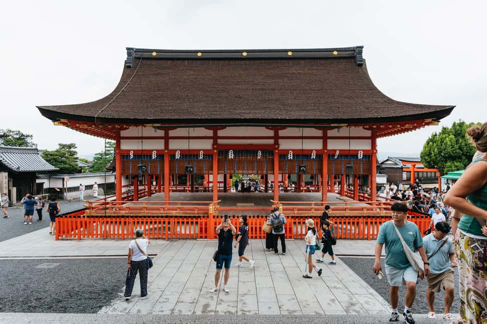 Kyoto: Nijo Castle, Kiyomizu & Fushimi Inari Guided Tour - Fushimi Inari Taisha: Use Your 1.5 Hours to Walk, Not Just Look