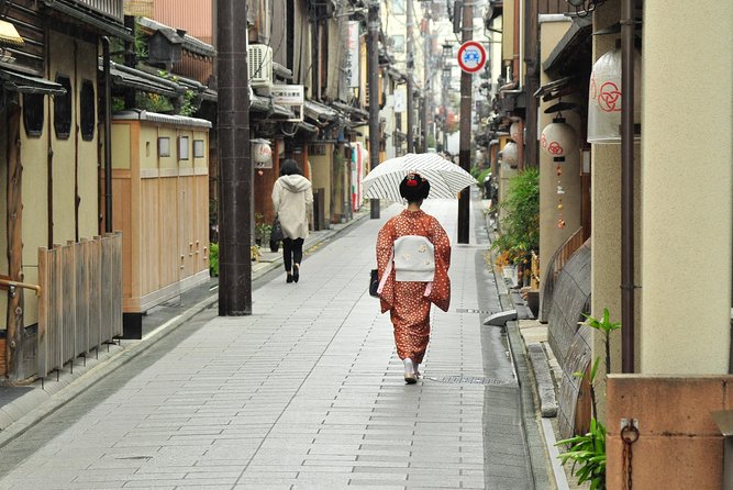 Kyoto Nishiki Market Food and Culture Walking Tour - Small Group Max of 6: Why the Pace Feels Human