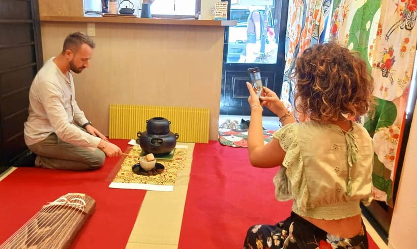 Kyoto: Nishiki Market Tea Ceremony with Koto Performance - Kimono photos and the optional koto-playing add-on