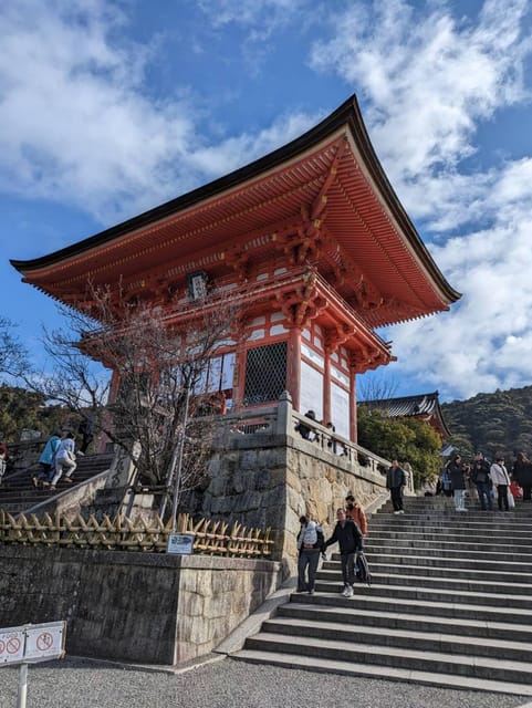 Kyoto: Private 2.5 Hour Historical Walking Tour - Yasaka Kōshin-dō and the viewpoint: small temples, big clues