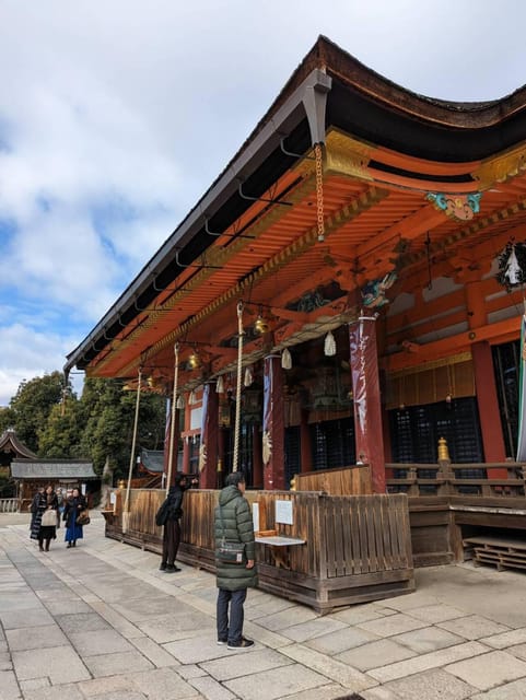 Kyoto: Private 2.5 Hour Historical Walking Tour - Kiyomizu-dera: Kannon worship, a nail-less stage, and pure water lines
