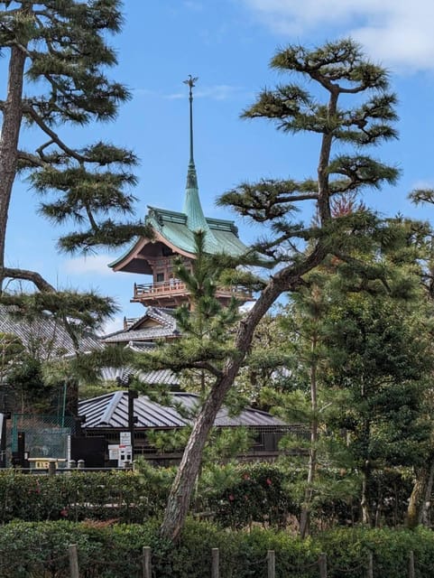 Kyoto: Private 2.5 Hour Historical Walking Tour - What you’ll learn about Jishu Shrine matchmaking—plus how this ends