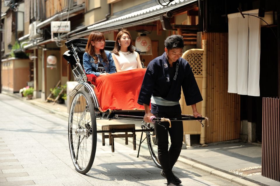 Kyoto: Private Rickshaw Tour of Gion and Higashiyama Area - Gion District Passing and Geisha-Area Photos Without the Stress