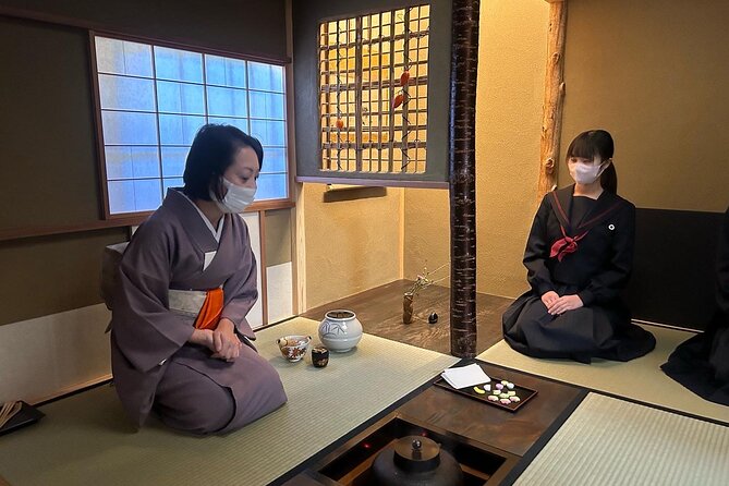 Kyoto Private Tea Ceremony with Tea Master at Home - A private Kyoto tea room near Nijo Castle
