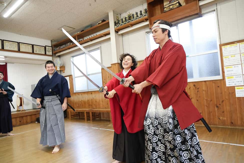 Kyoto: Samurai Sword & Kimono Action Filming Experience - Sword basics first: how the instruction stays safe