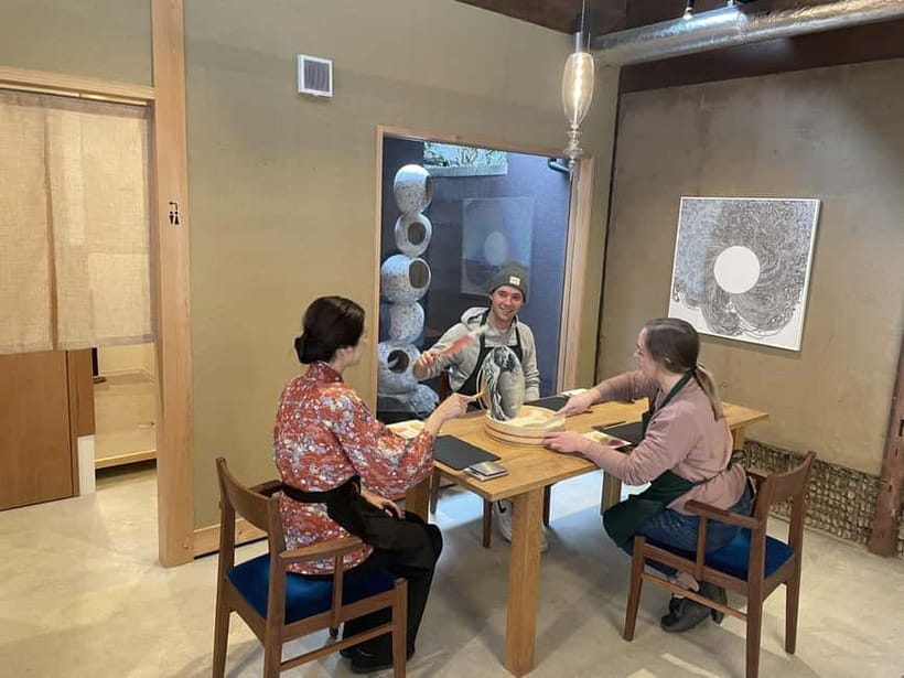 Kyoto: Small-Group Authentic Sushi Making Workshop - Lunch at the table: miso soup and eating your own sushi