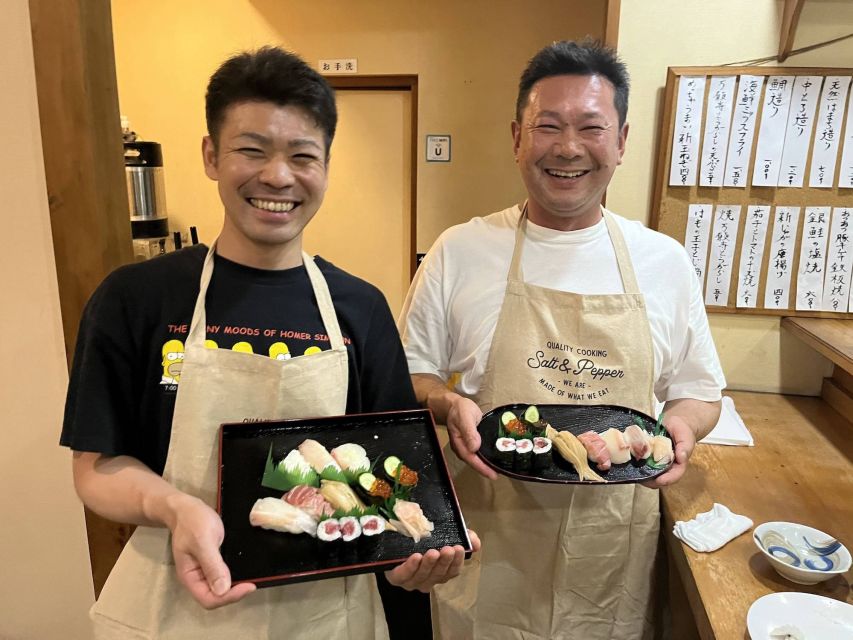 Kyoto: Sushi Making Class with Sushi Chef - Tea, Dashi Soup, and Lunch From Your Own Sushi Plate