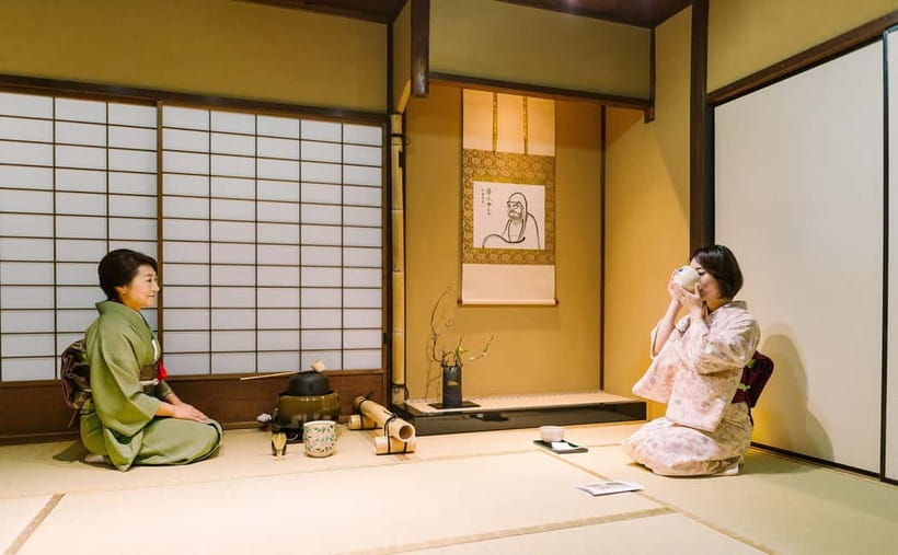 Kyoto: Tea Ceremony in 100-year-old Kyo-Machiya Townhouse - Start at Gojo Shop: kimono selection and getting dressed right