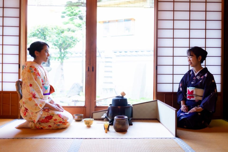 Kyoto: Tea Ceremony Ju-An at Jotokuji Temple - Grand Tearoom etiquette: shoes off, floor sitting, and stools