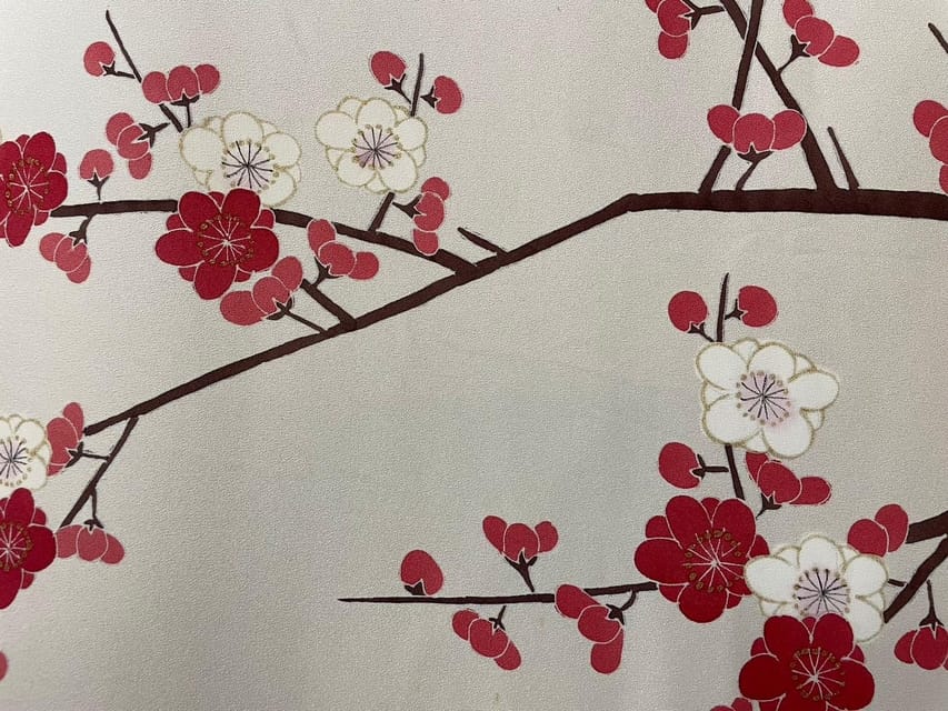 Kyoto: Traditional Yuzen Dyeing Experience - Key things that make this Kyoto Yuzen class special