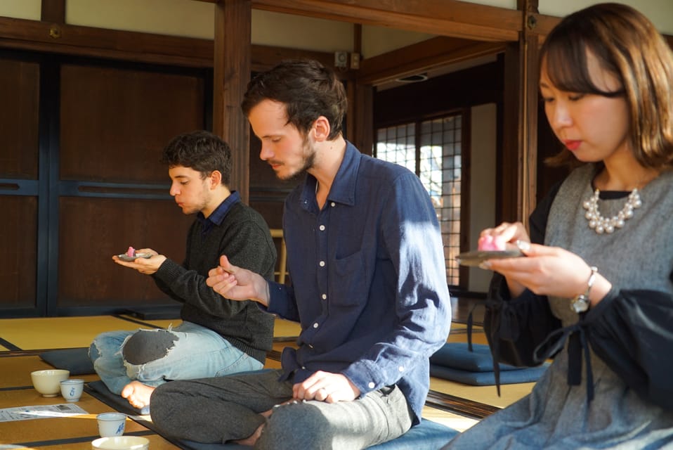 Kyoto: Zen Meditation and Garden Tour at a Temple with Lunch - Lunch that fits the Zen lesson: Shojin ryori with dashi and a touch of dairy