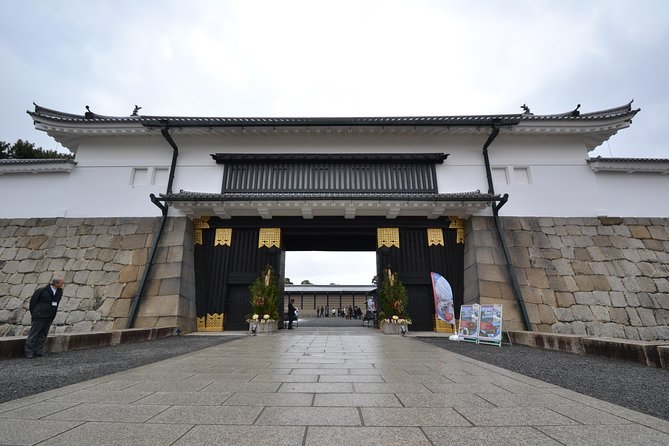 Nijo Castle and Imperial Palace Visit with Guide - The 2.5-hour structure: efficient, but still human