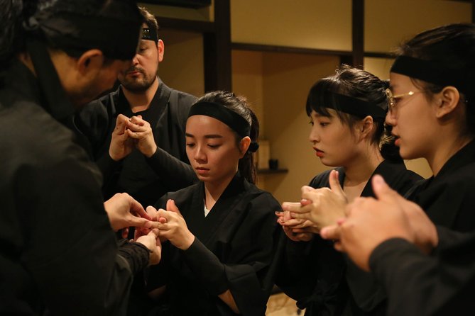 Ninja 1-hour Hands-on Lesson by Japanese master in Kyoto -Entry - Throwing kunai, shuriken, and blowgun darts (and why it matters)