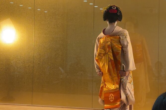 One Hour Geisha Show in Gion Kyoto - Where the show happens: Gion’s “real-life” setting