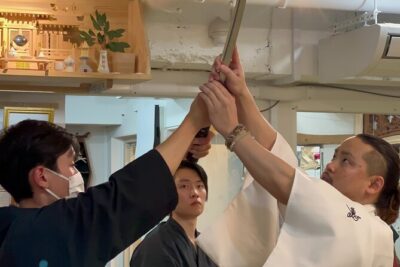 Samurai Training with Modern day Musashi in Kyoto - Sword basics in plain language: draw, sheath, and wield