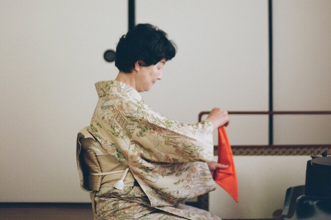 Tea ceremony by the tea master in Kyoto SHIUN AN - Kyoto matcha, in a calm neighborhood near Daitoku-ji and Kinkaku-ji