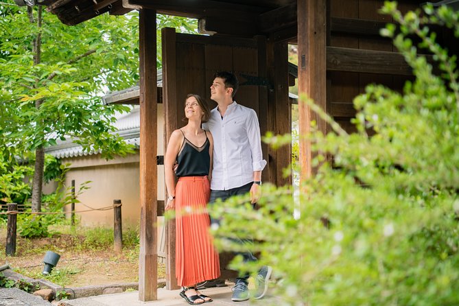 Your Private Vacation Photography Session In Kyoto - Ishibekoji Alley and the Ryokan-Quiet Vibe